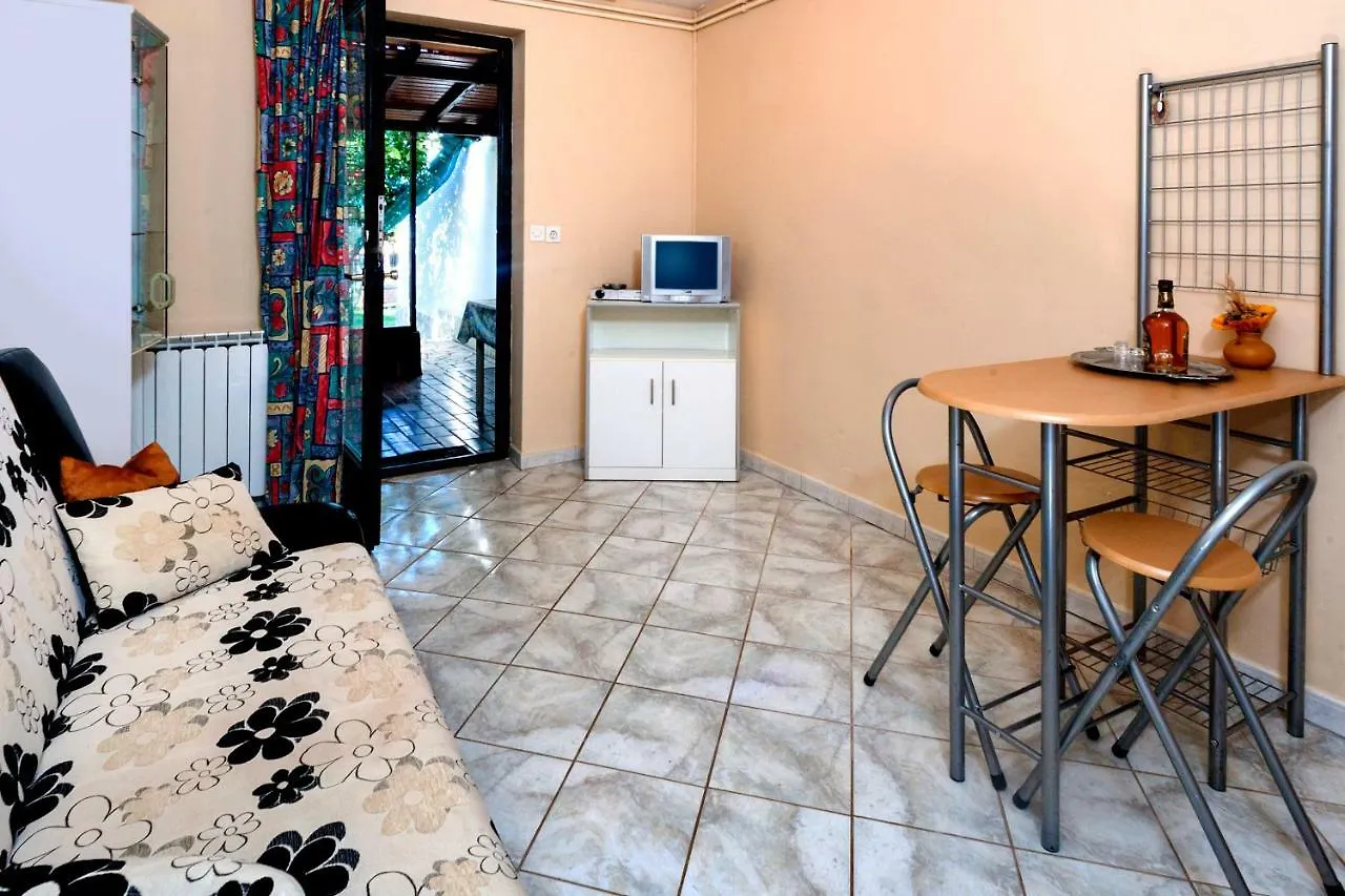 Villa Carolina Tar-Vabriga 0*,